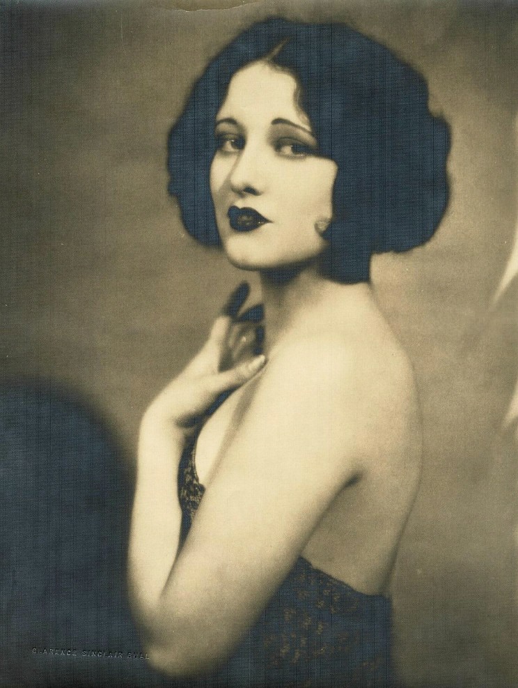 1925 publicity shot by Clarence Sinclair Bull.