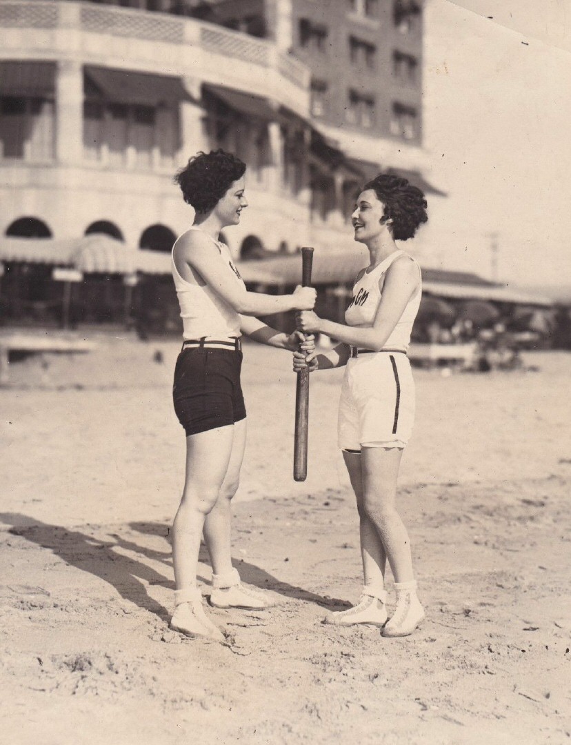 1925. MGM publicity at Club Casa Del Mar in Santa Monica, with Dorothy Sebastian.