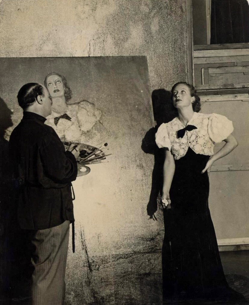 1932. Posing for Spanish artist Federico Beltran-Masses.