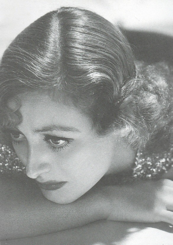 1933 publicity shot by Hurrell.