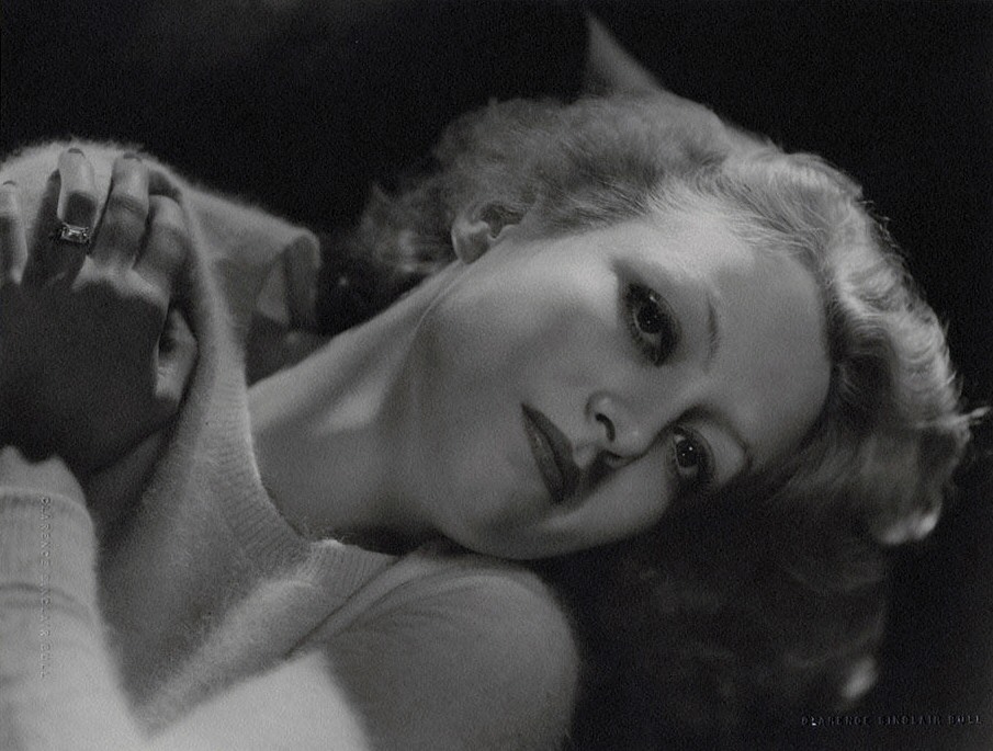 1931 publicity shot by Clarence Sinclair Bull.