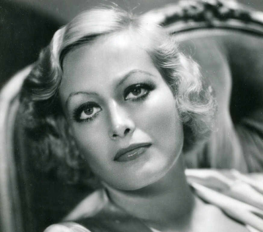 1931 publicity shot by Hurrell.