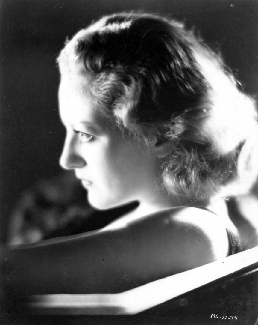 1930 publicity shot by Clarence Sinclair Bull.