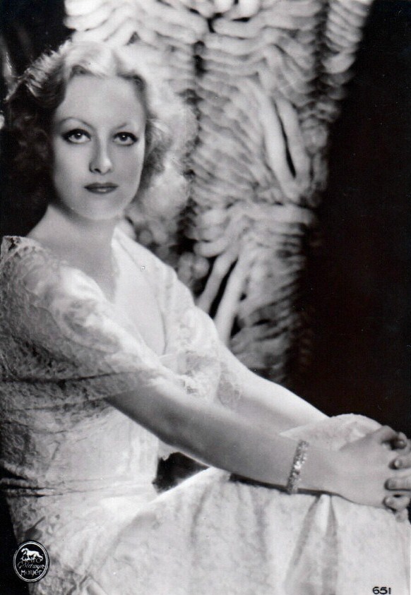 1931 publicity by Hurrell (postcard).