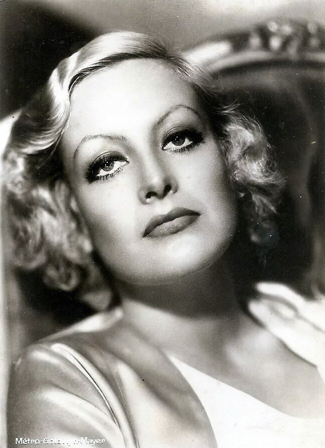 1931 publicity shot by Hurrell.