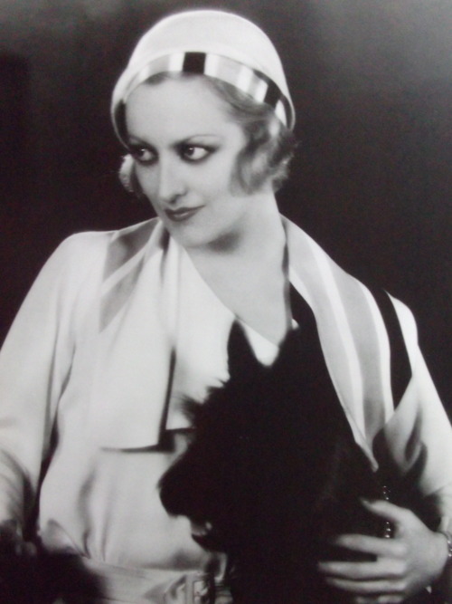 1931 publicity with Scottie dog.