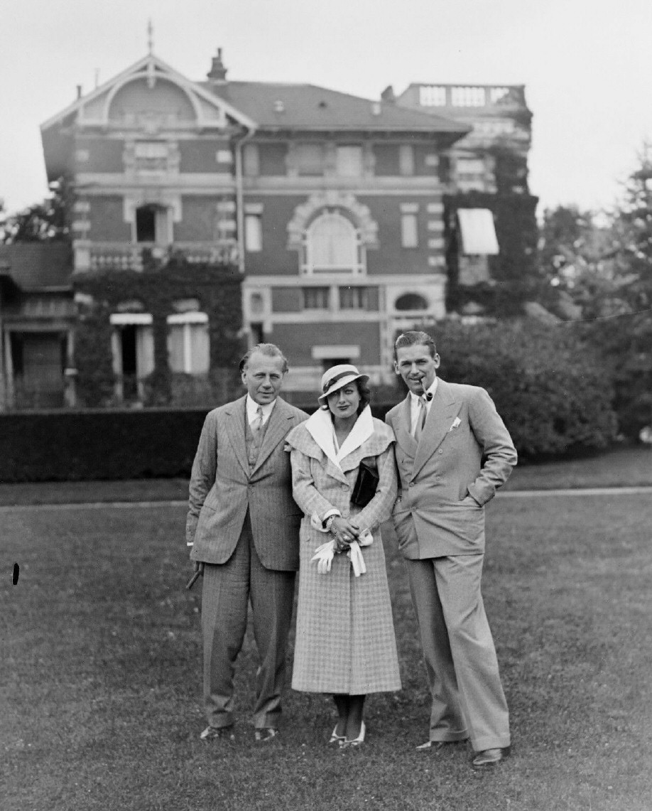 1932. In Chantilly, France, with unknown (left) and husband Doug Fairbanks, Jr.