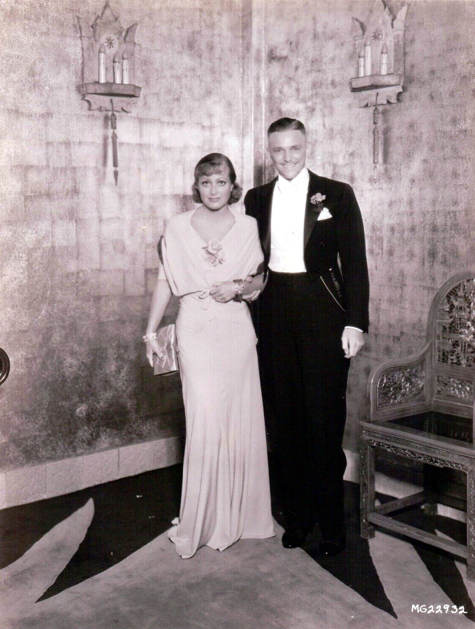 1932. At the premiere of 'Grand Hotel' with husband Doug Fairbanks, Jr.