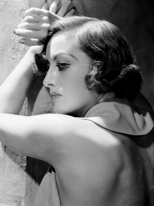 1932 publicity shot by Hurrell.