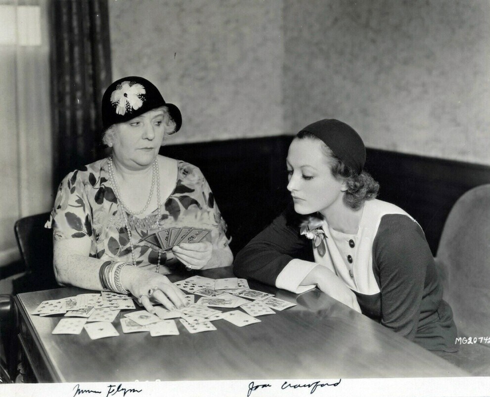 1932. With 'psychist' Minnie Flynn.