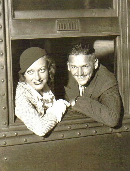 March 1933. While separated from husband Doug Fairbanks, Jr.