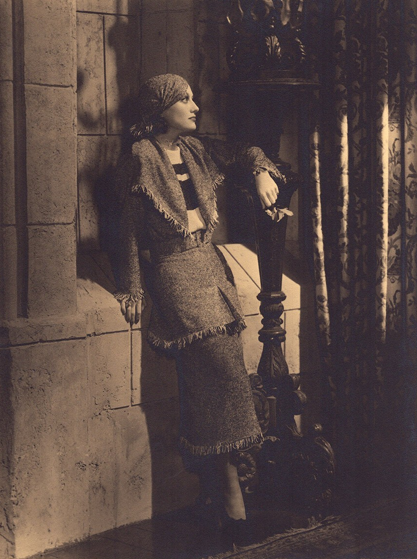 1933. Shot by Clarence Sinclair Bull for 'Today We Live.'
