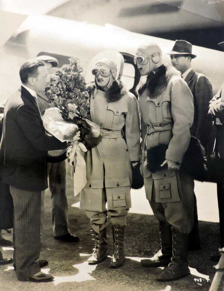 1936. A film still from 'Love on the Run' with Clark Gable.