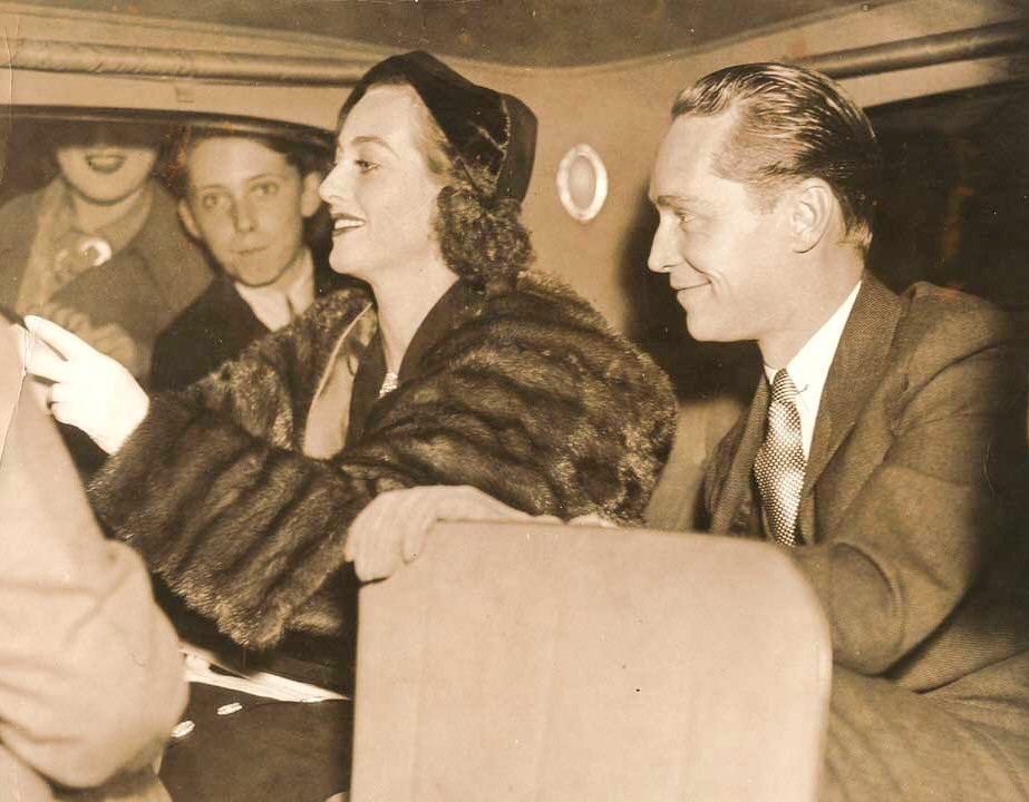 10/14/35. With new husband Franchot Tone in New York City.