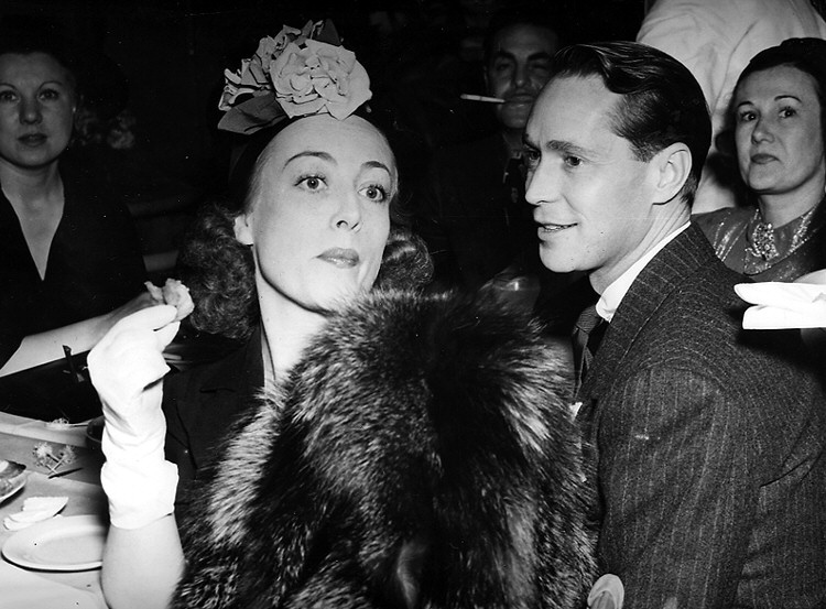 1937 with husband Franchot Tone.