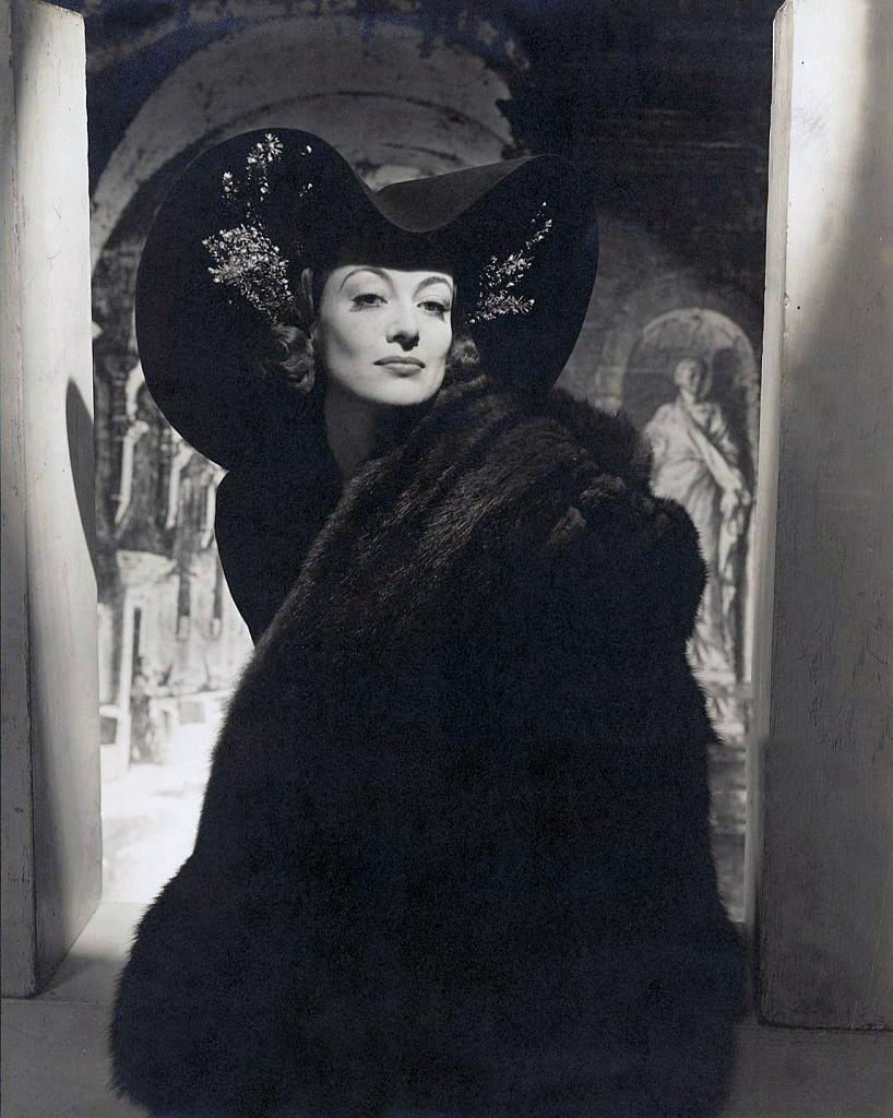 1938. Publicity for 'Vogue' shot by Horst P. Horst.