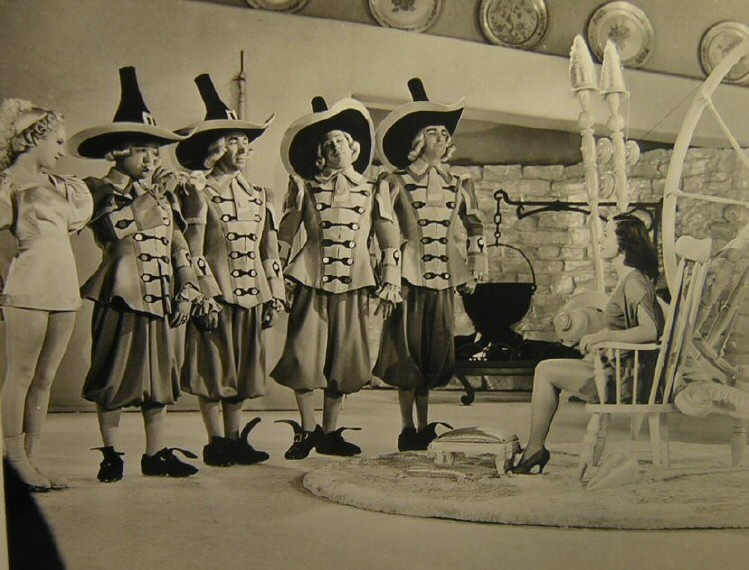 'Ice Follies of 1939.' From the final show scene.