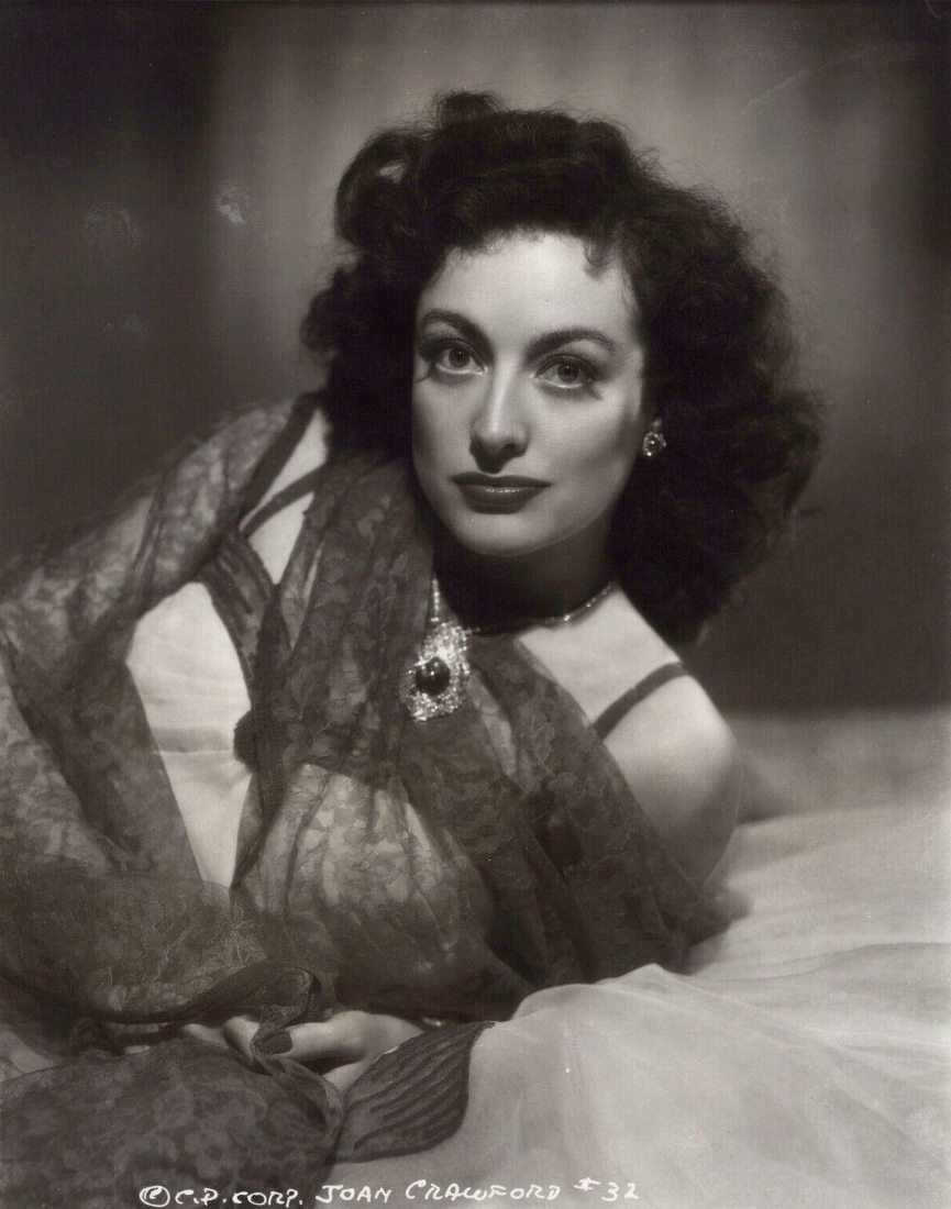 1942 Columbia publicity shot by Whitey Schaefer.