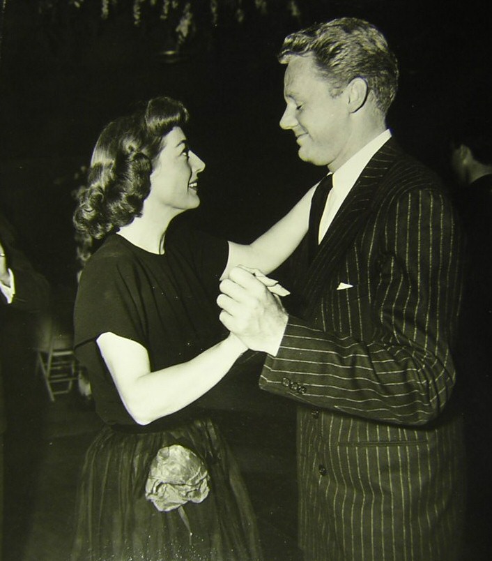 1946. With Van Johnson.