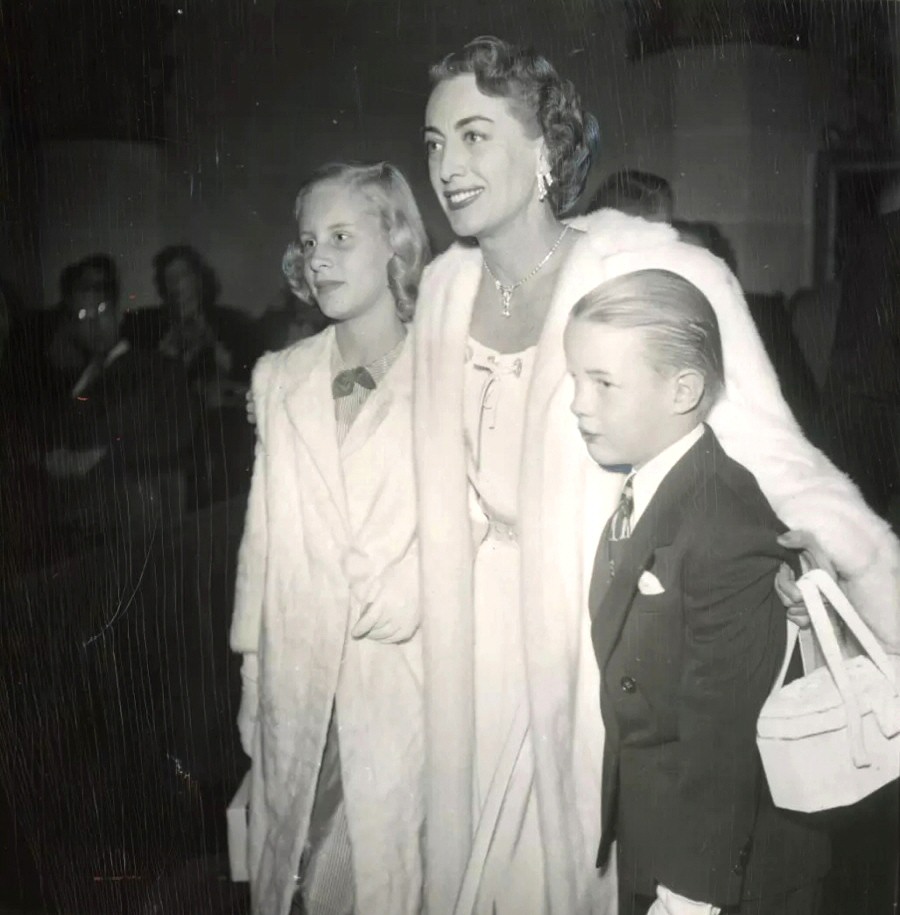 January 1950. At the premiere of 'The Hasty Heart' with Christina and Christopher.