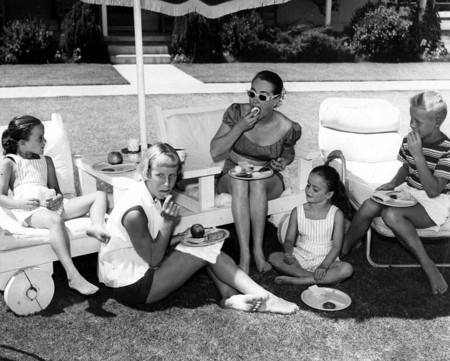 1953. With the kids. Shot by Len Weissman.