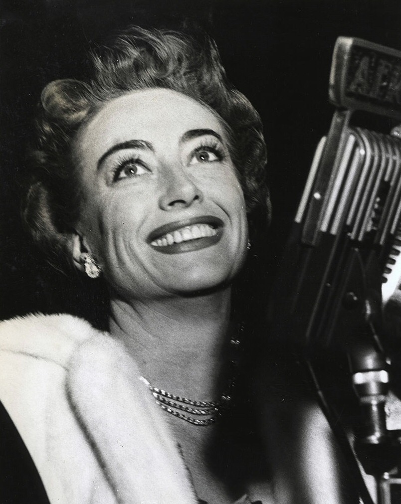 November 1950. At the 'All About Eve' premiere.