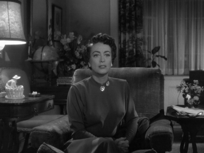 1952. 'This Woman Is Dangerous' screen shot.