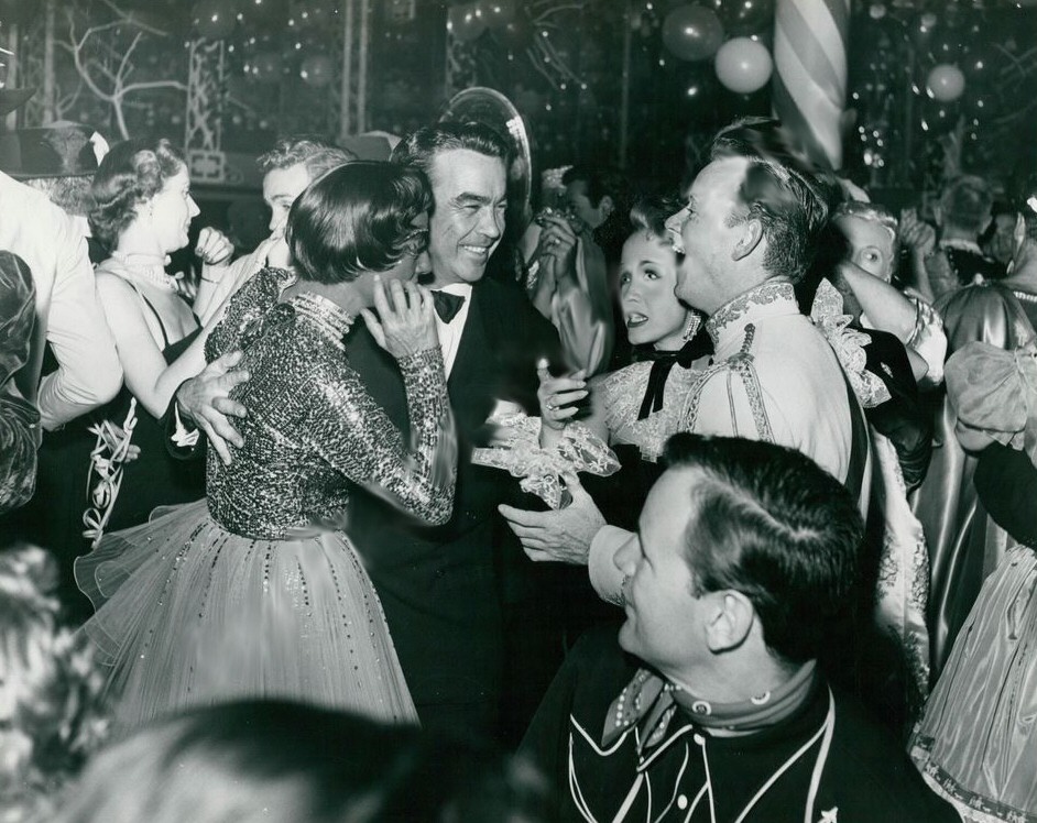 1953. At the Hollywood Press Photographers' annual ball, at Mocambo. With Mel Dinelli, Jane Powell, and Pat Nerney.