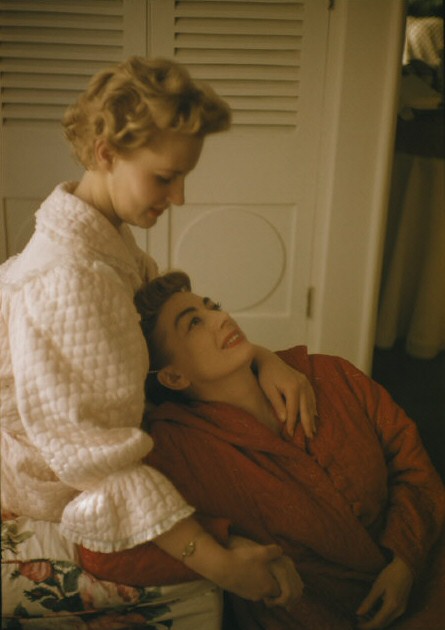 1956. Joan and Christina in NYC. Shot by Eve Arnold.