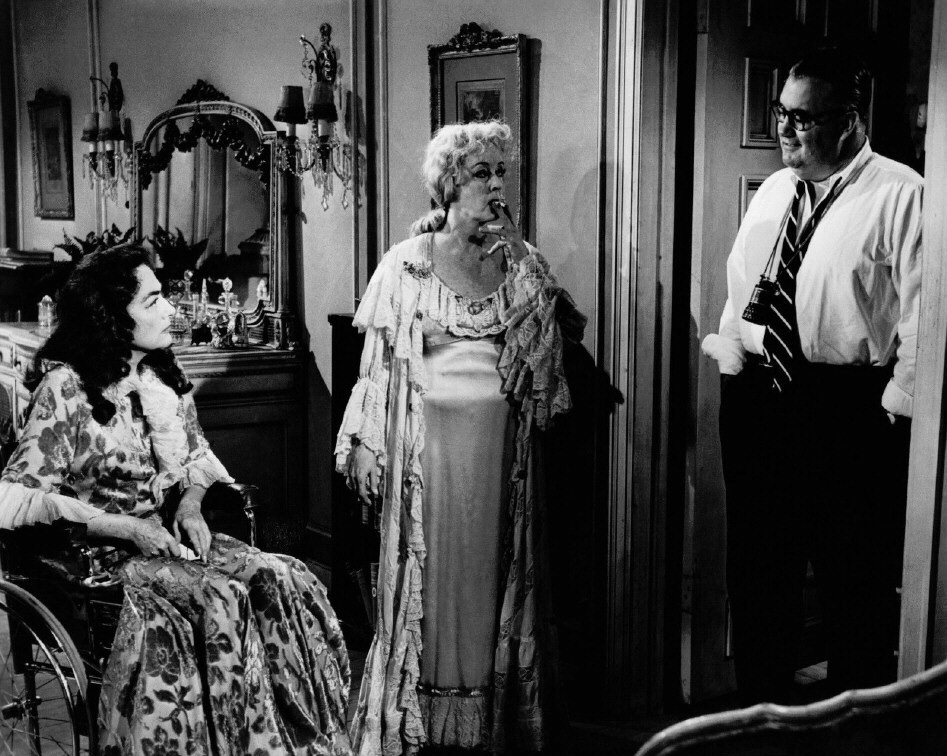On the set of 'Baby Jane,' with Davis and director Aldrich.
