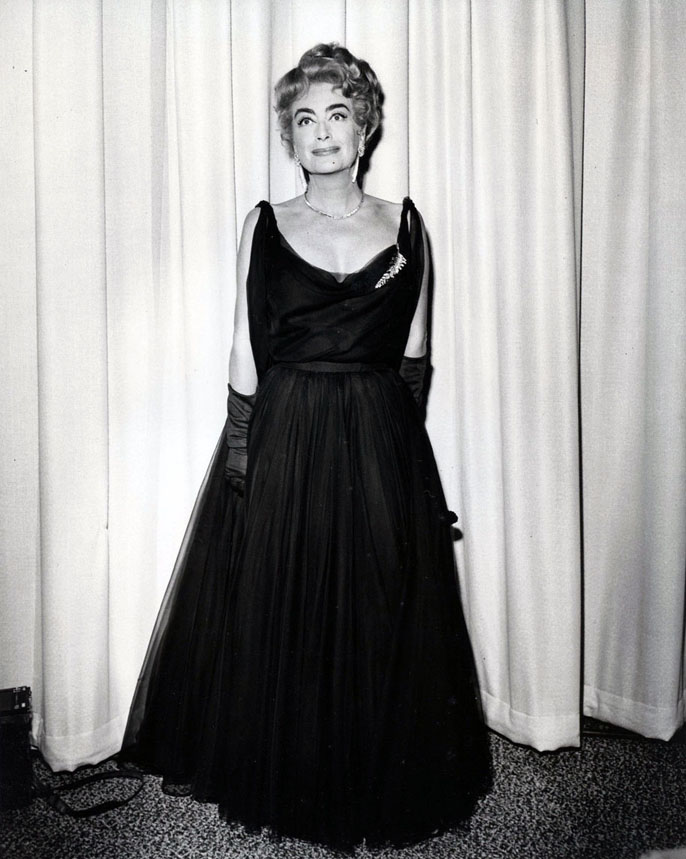 April 9, 1962. Backstage at the Oscars.