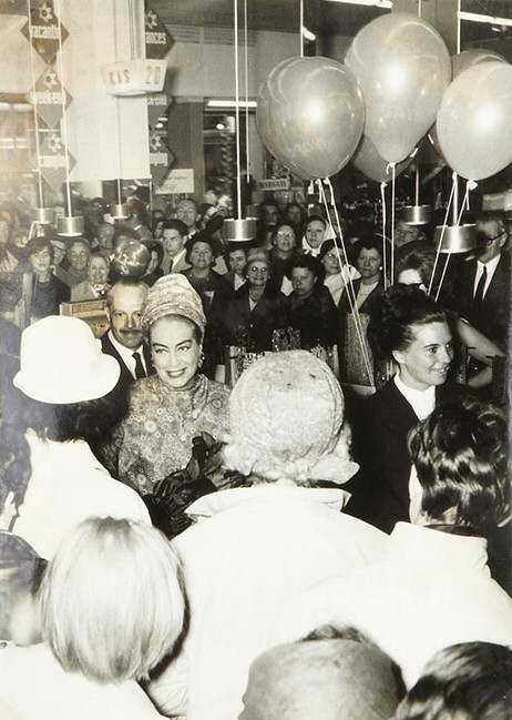 May 1966 at the Sarma Supermarket in Brussels.