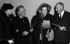 From left: Marjorie Rambeau, George Marion, Joan, Cecil B. DeMille (host)