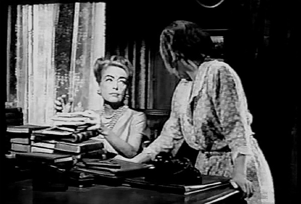 1964. 'Hush,' with Agnes Moorehead. (Thanks to Bryan.)