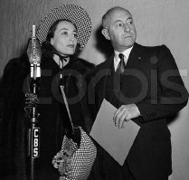 Joan and DeMille on the Lux Radio Theater set, 1938. Source: CORBIS.