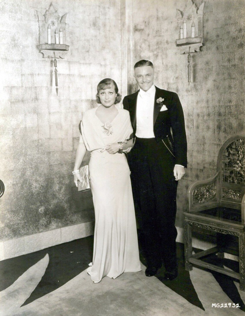 1932. At the premiere of 'Grand Hotel' with husband Doug Fairbanks, Jr.