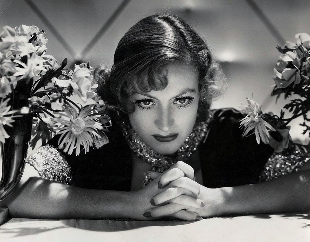 1933 publicity shot by Hurrell.