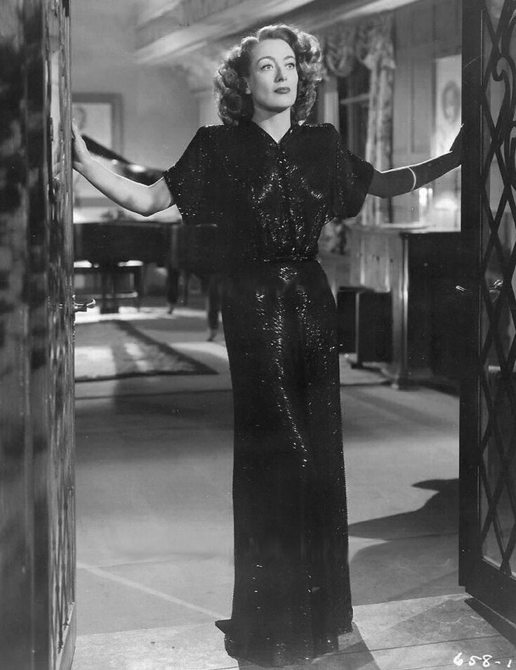 Joan Crawford Images: 1946