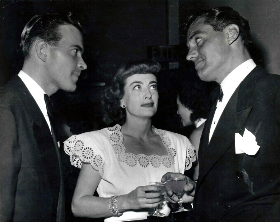 1946. With Stewart Barthelmess, left, and Greg Bautzer.